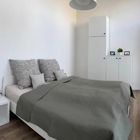 Schwaebische Alb Baeuerles Baerbel * Heroldstatt