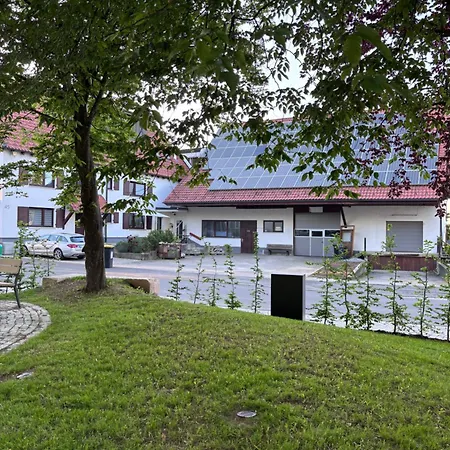 公寓 Schwaebische Alb Baeuerles Baerbel